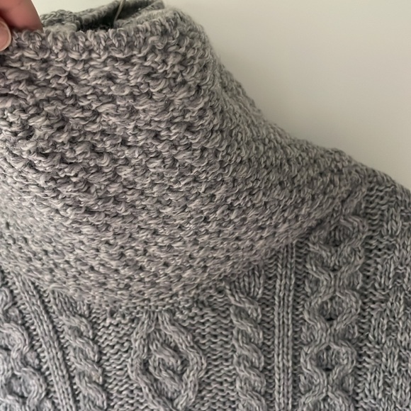 Long gray Aran sweater large - Picture 2 of 8
